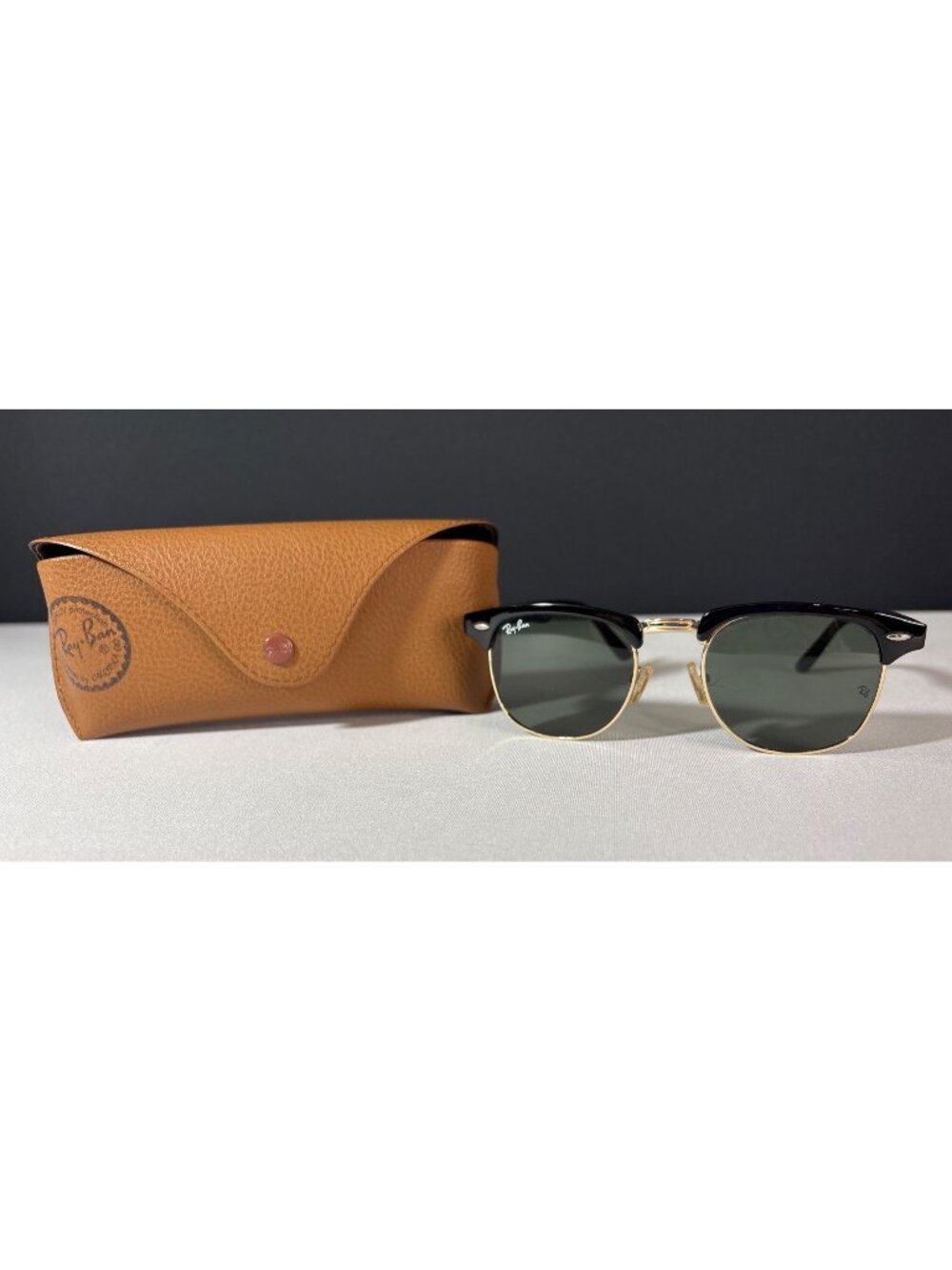 Ray-Ban Clubmaster Sunglasses Black Frame Gold Trim Green Lenses with Brown Case